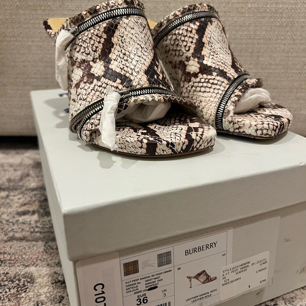 Burberry snake print Mules with High Heel - Picture 3 of 4